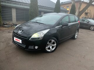 2010 Peugeot 5008 I, чёрный, 811465 рублей, вид 1