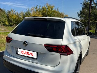 2020 Volkswagen Tiguan II Рестайлинг, белый, 2300000 рублей, вид 5