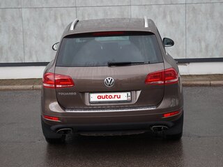 2014 Volkswagen Touareg II, коричневый, 2700000 рублей, вид 5