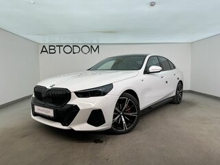2024 BMW 5 серии 530i xDrive VIII (G60/G61/G68), белый, 8250000 рублей, вид 1