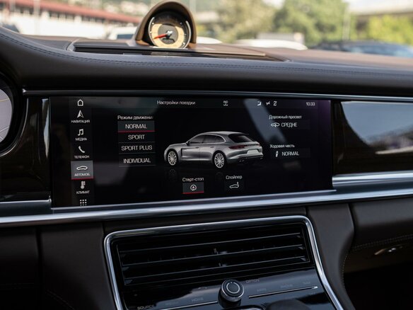 2019 Porsche Panamera 4 Sport Turismo II, серый - вид 18