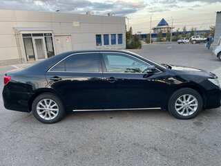 2014 Toyota Camry VII (XV50), чёрный, 1750000 рублей, вид 4