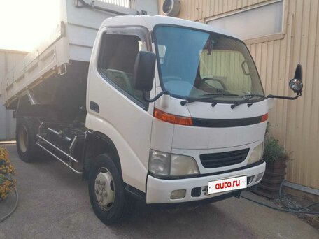 1996 Toyota Dyna, белый, 3500000 рублей, вид 2
