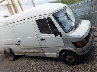 1983 Mercedes-Benz T1, белый, 300000 рублей, вид 1