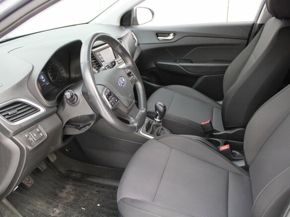 2018 Hyundai Solaris II, серый - вид 10