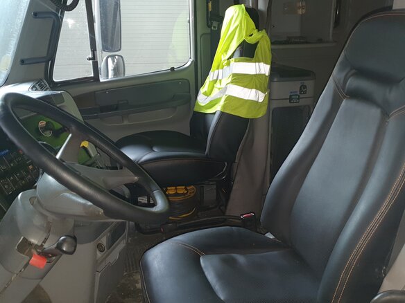 2002 Freightliner Columbia, белый, 2300000 рублей - вид 8