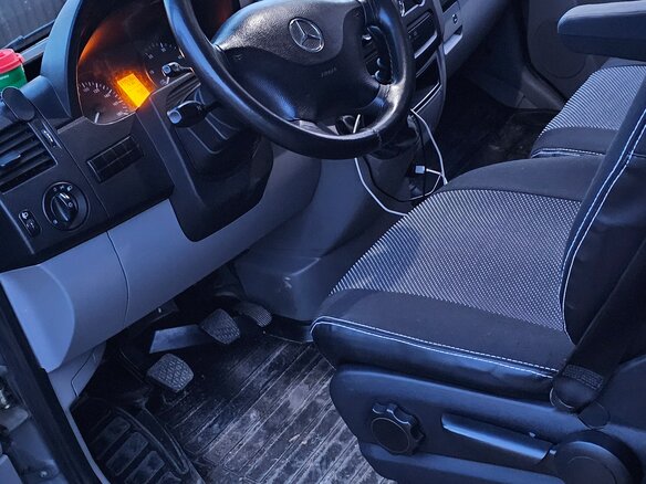 2013 Mercedes-Benz Sprinter, серый, 2550000 рублей - вид 10