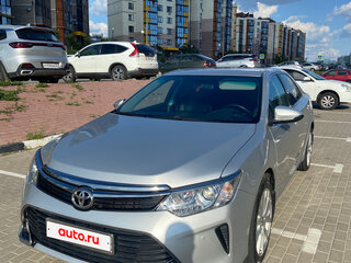 2016 Toyota Camry VII (XV50) Рестайлинг, серебристый, 2195000 рублей, вид 1