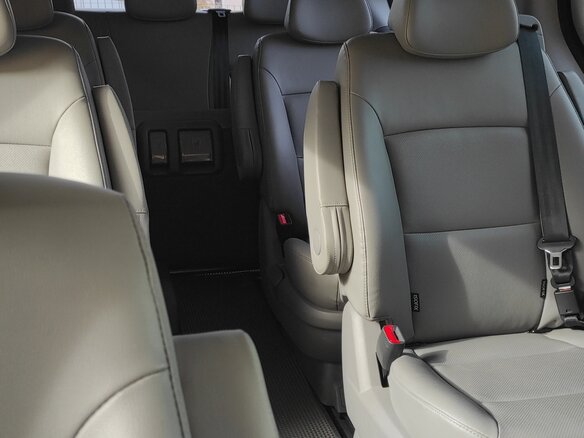 2019 Hyundai Grand Starex I Рестайлинг 2, серый, 4100000 рублей - вид 3
