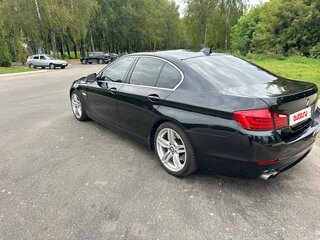 2010 BMW 5 серии 528i VI (F10/F11/F07), чёрный, 1900000 рублей, вид 5