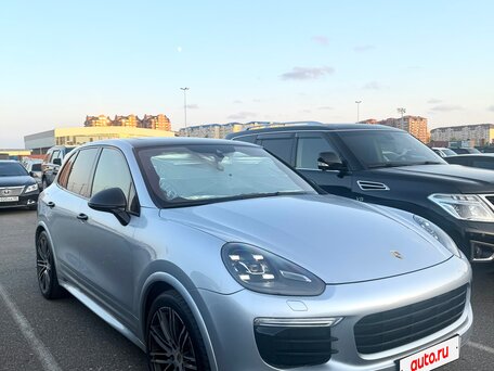 2014 Porsche Cayenne S II Рестайлинг (958), серебристый, 2350000 рублей, вид 3