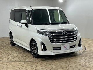 2022 Toyota Roomy I Рестайлинг, белый, 960000 рублей, вид 3