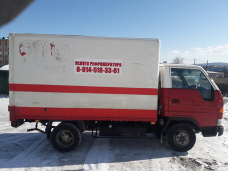 1997 Toyota Toyoace, белый, 1000000 рублей, вид 1