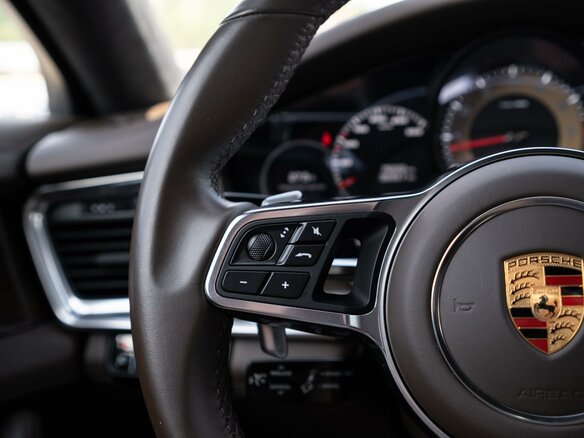 2019 Porsche Panamera 4 Sport Turismo II, серый - вид 24