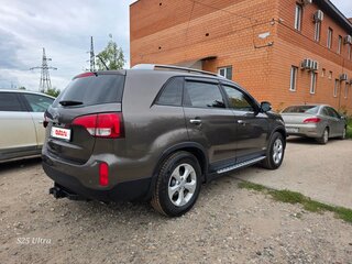 2017 Kia Sorento II Рестайлинг, бежевый, 1900000 рублей, вид 3