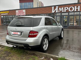 2005 Mercedes-Benz M-Класс 350 II (W164), серебристый, 1100000 рублей, вид 4
