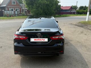 2019 Toyota Camry VIII (XV70), чёрный, 2800000 рублей, вид 3