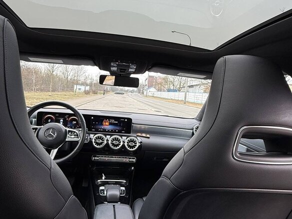 2019 Mercedes-Benz CLA 220 I (C117, X117) Рестайлинг, чёрный, 2549000 рублей - вид 15