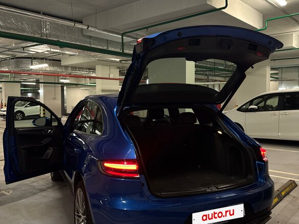 2021 Porsche Macan I Рестайлинг, синий, 4160000 рублей - вид 13