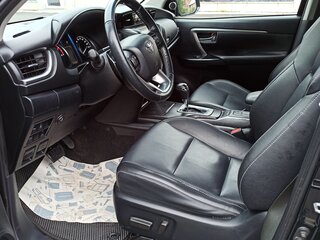 2021 Toyota Fortuner II Рестайлинг, чёрный, 4200000 рублей, вид 3