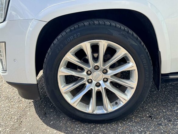 2020 Cadillac Escalade IV, белый, 3665000 рублей - вид 9