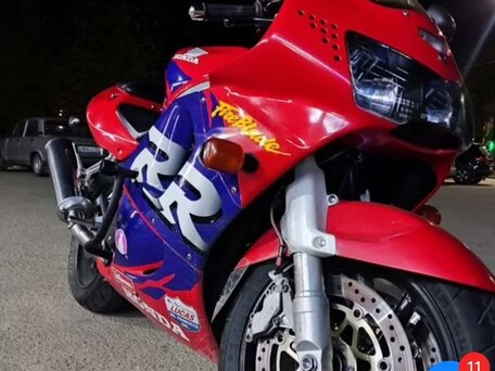 1998 Honda CBR 919RR Fireblade, красный, 265000 рублей, вид 3