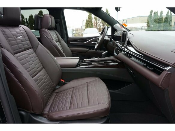 2022 Cadillac Escalade V, чёрный, 17810570 рублей - вид 9