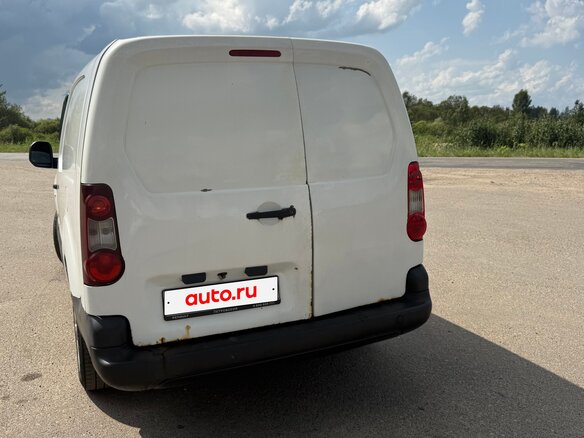 2012 Peugeot Partner II, белый, 400000 рублей - вид 5
