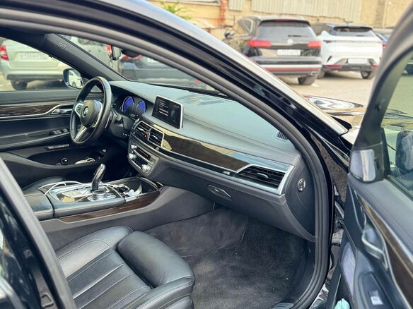2015 BMW 7 серии Long 730Ld xDrive VI (G11/G12), чёрный, 3149000 рублей - вид 15