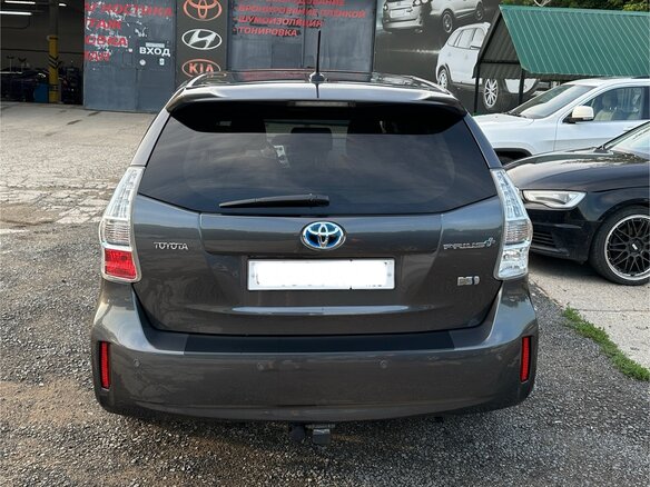 2012 Toyota Prius v (+) I (ZVW40/41), серый, 1799999 рублей - вид 6