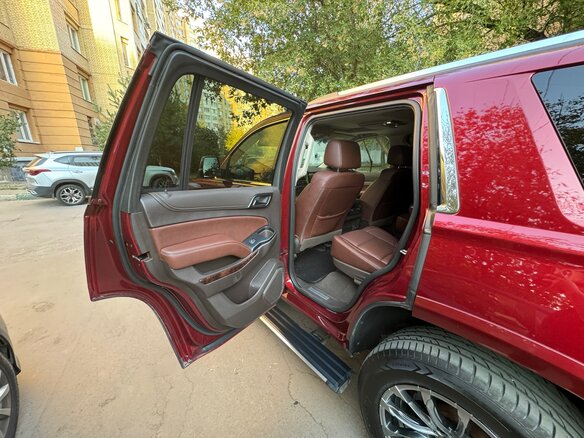 2018 Chevrolet Tahoe IV, красный, 3700000 рублей - вид 32