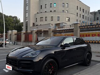 2020 Porsche Cayenne GTS Coupé III, чёрный, 9500000 рублей, вид 3