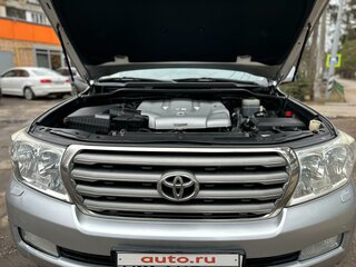 2008 Toyota Land Cruiser 200 Series, серебристый, 3550000 рублей, вид 3