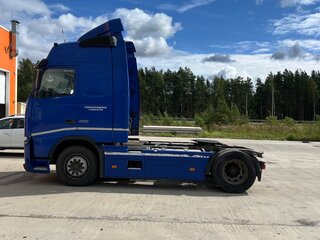 2013 Volvo FH, синий, 3500000 рублей, вид 3