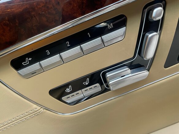 2009 Mercedes-Benz S-Класс 500 Long V (W221) Рестайлинг, чёрный, 1800000 рублей - вид 12