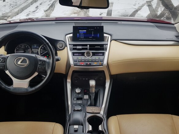 2015 Lexus NX 200t I, красный