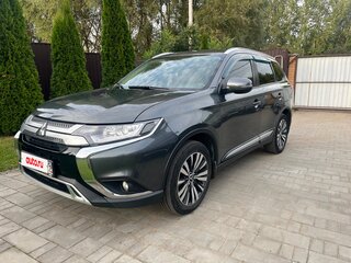 2019 Mitsubishi Outlander III Рестайлинг 3, серый, 2550000 рублей, вид 1