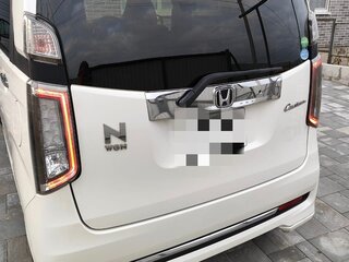 2017 Honda N-WGN I Рестайлинг, белый, 950000 рублей, вид 4