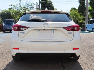 2019 Mazda Axela III Рестайлинг, белый, 962000 рублей, вид 4