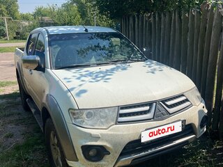 2015 Mitsubishi L200 Super Select IV Рестайлинг, белый, 1500000 рублей, вид 1
