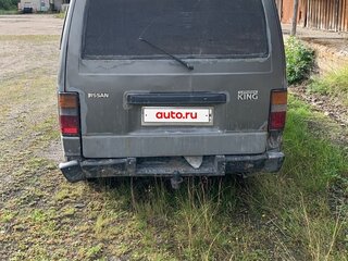 1989 Nissan Urvan III (E24), серый, 210000 рублей, вид 2