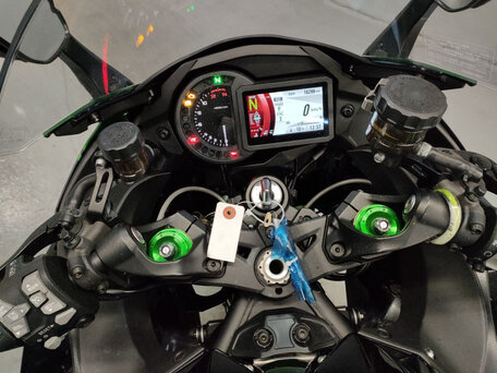 2018 Kawasaki Ninja H2 SX, зелёный, 1600000 рублей, вид 5