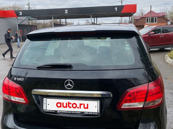 2015 Mercedes-Benz B-Класс 180 II (W246) Рестайлинг, чёрный, 1500000 рублей - вид 3