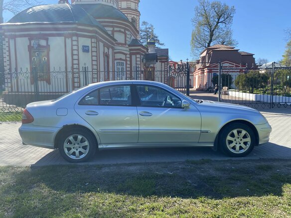 2007 Mercedes-Benz E-Класс 280 III (W211, S211) Рестайлинг, серебристый - вид 4