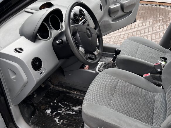 2004 Chevrolet Aveo I, чёрный, 195000 рублей - вид 12