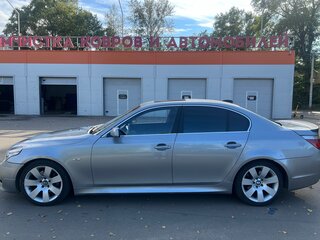 2003 BMW 5 серии 530i V (E60/E61), серый, 1400000 рублей, вид 5