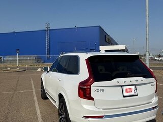 2024 Volvo XC90 B5 II Рестайлинг 1, белый, 6700000 рублей, вид 4