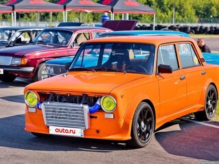 1976 Lada (ВАЗ) 21011, оранжевый, 800000 рублей, вид 5