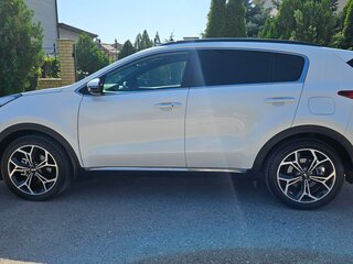 2020 Kia Sportage IV Рестайлинг, белый, 3090000 рублей, вид 3