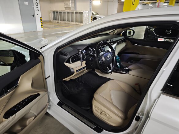 2018 Toyota Camry VIII (XV70), белый, 2900000 рублей - вид 6